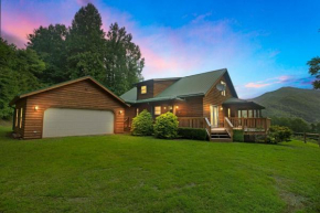 Cozy Mountain Retreat with Scenic Views home